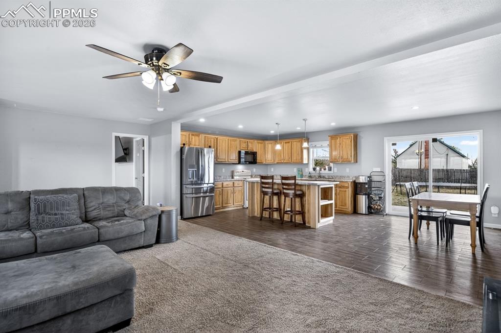 Image 5 of 38: Living Room