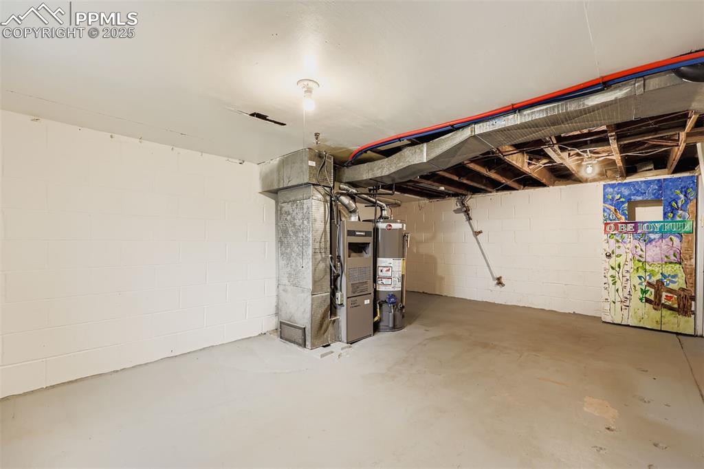 Image 15 of 27: Basement