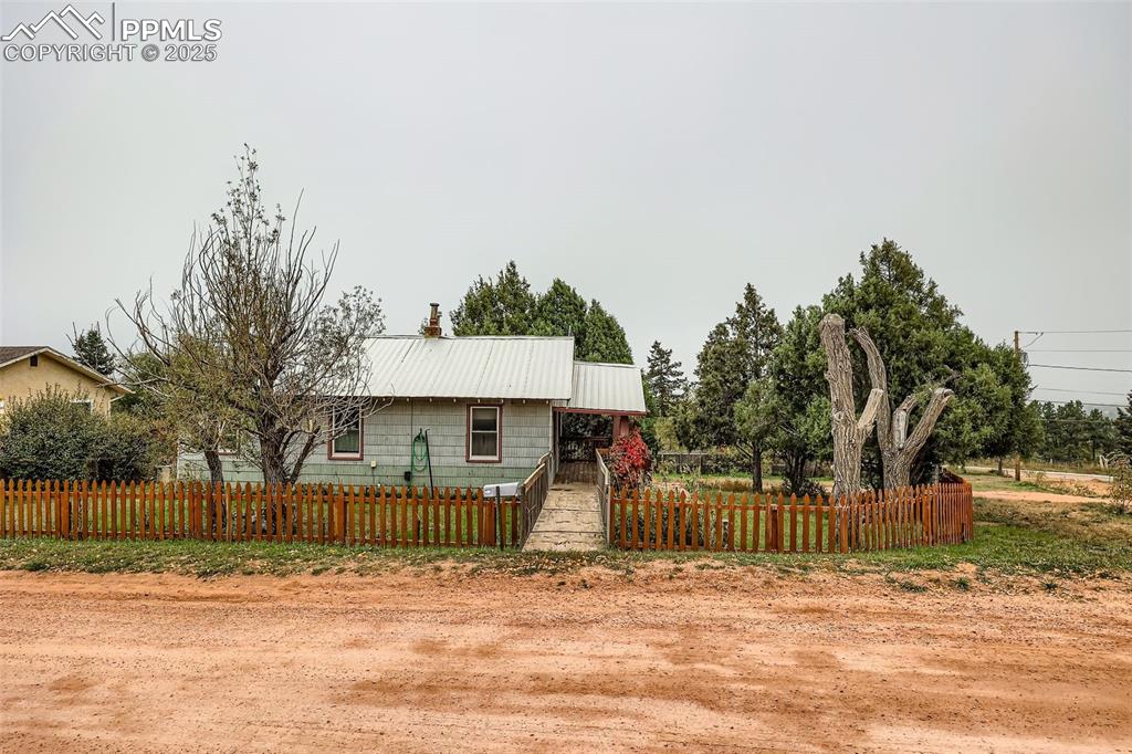 Image 21 of 27: Front of Structure