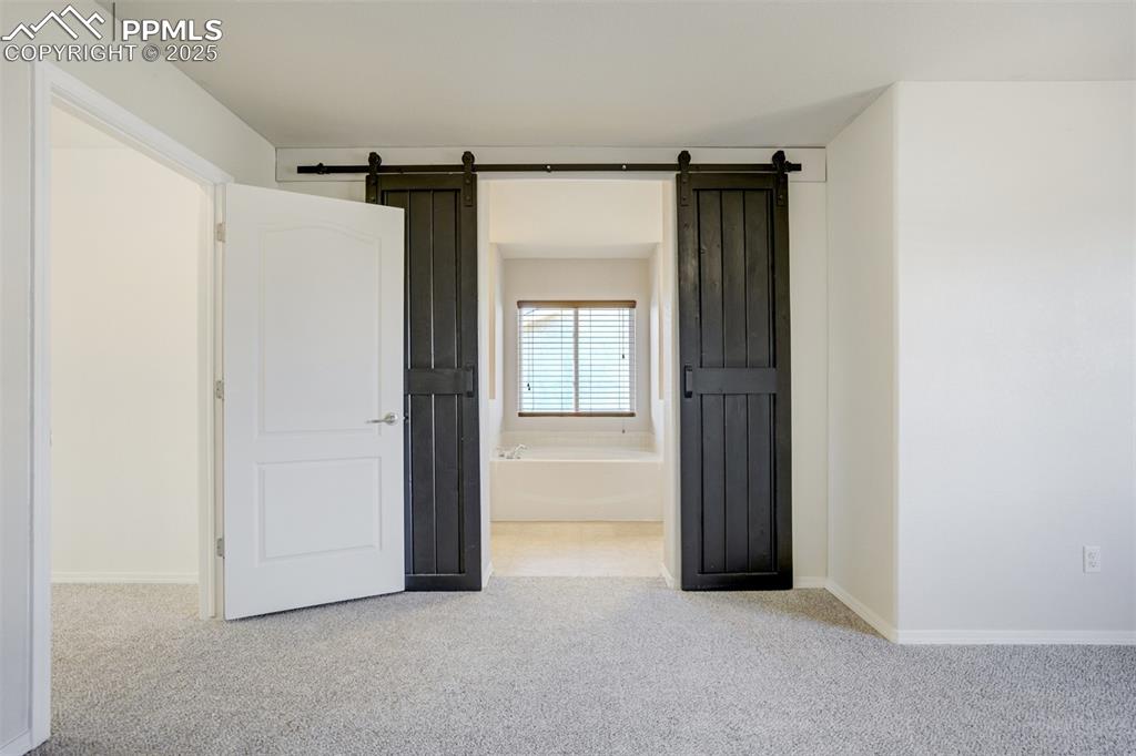 Image 25 of 48: Bedroom