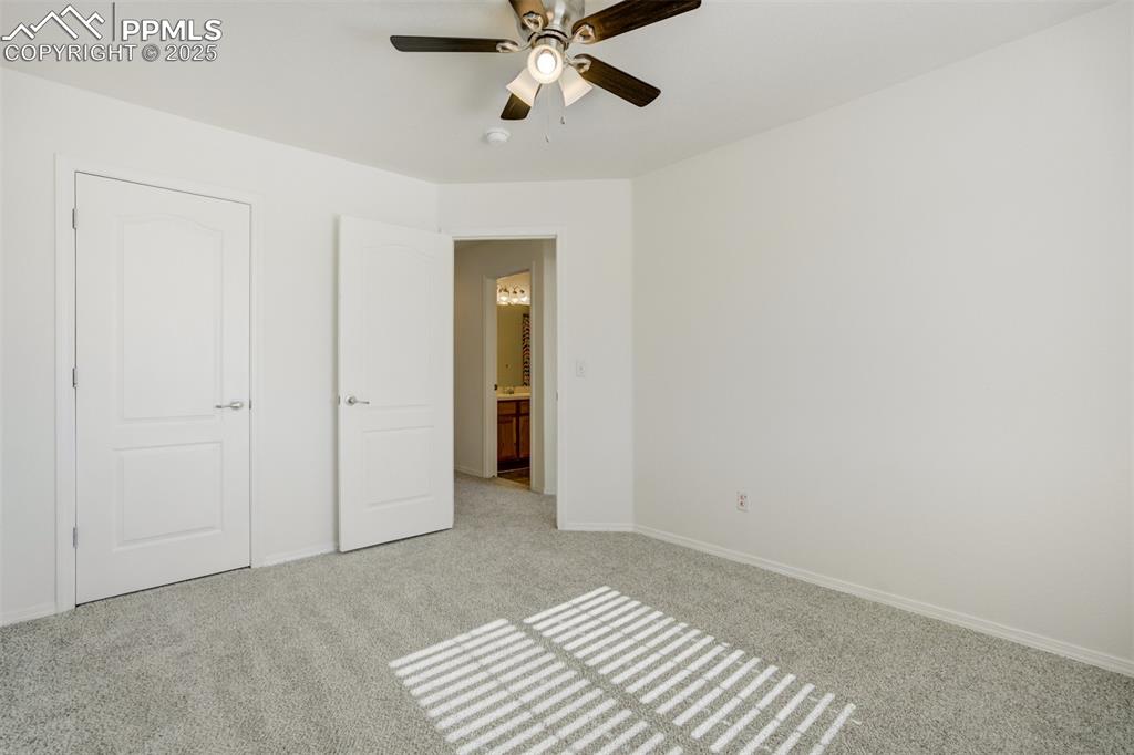 Image 31 of 48: Bedroom