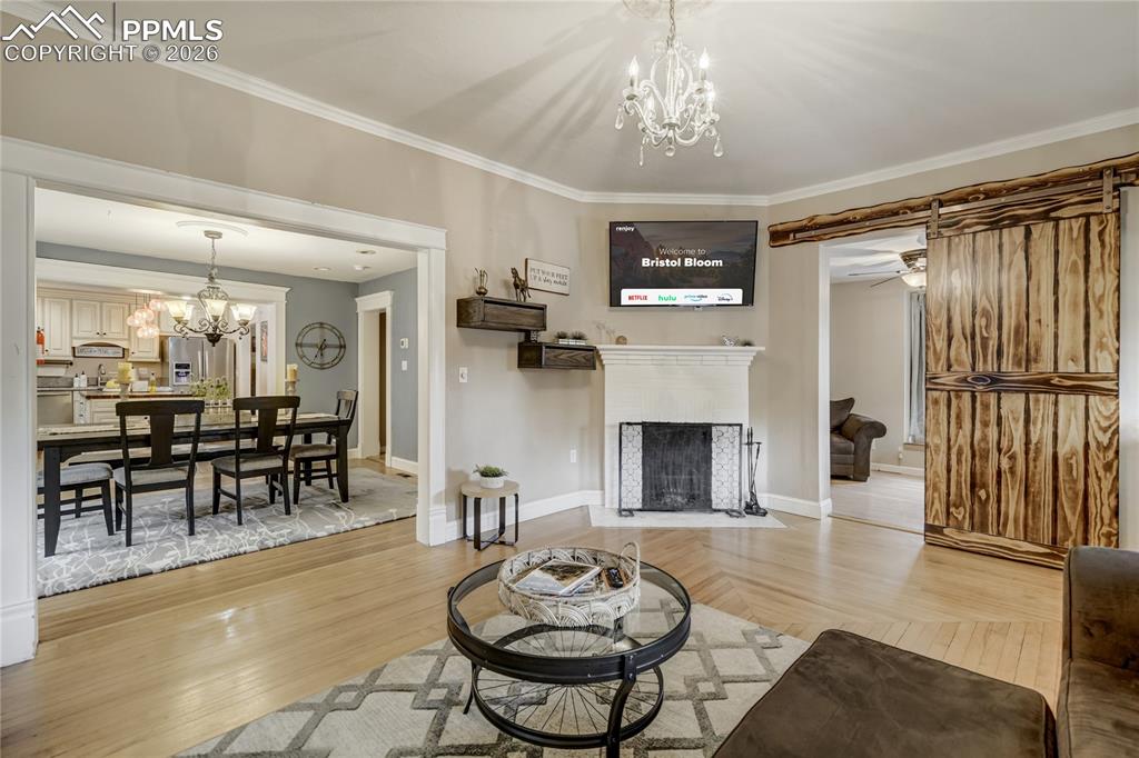 Image 2 of 50: Living Room