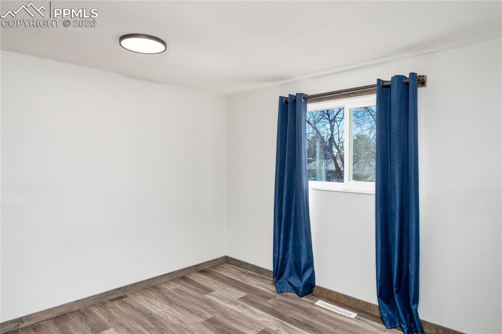 Image 13 of 29: Upper Bedroom #2