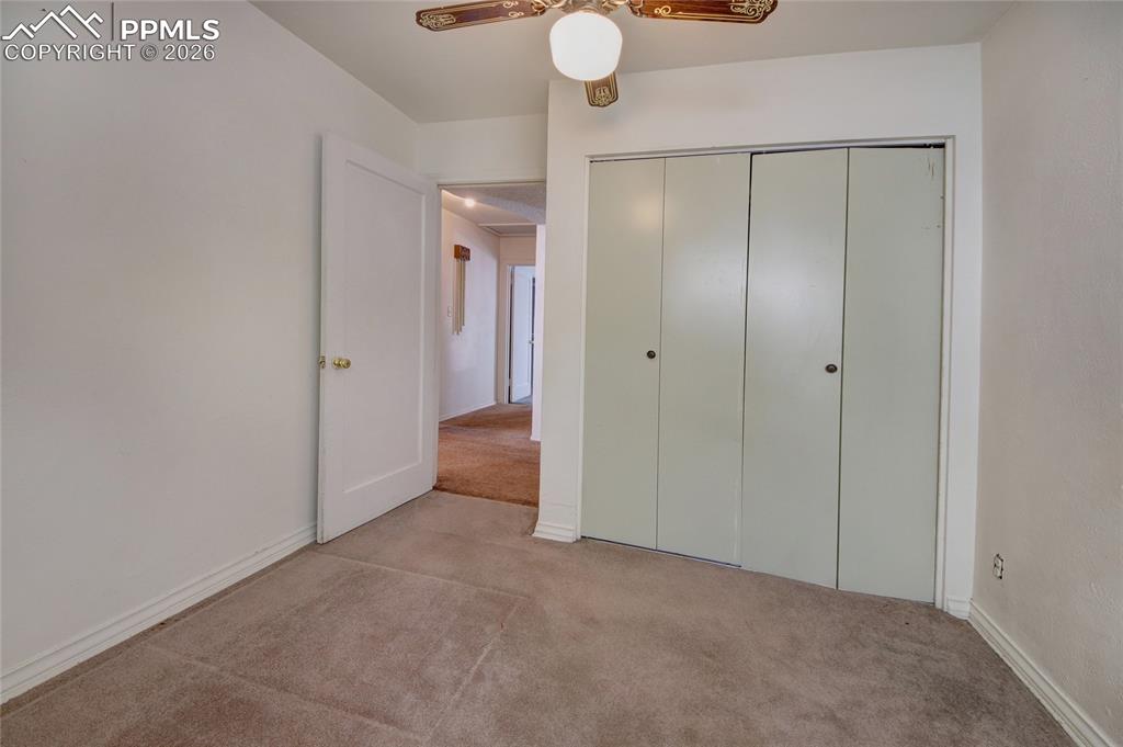 Image 15 of 25: Bedroom