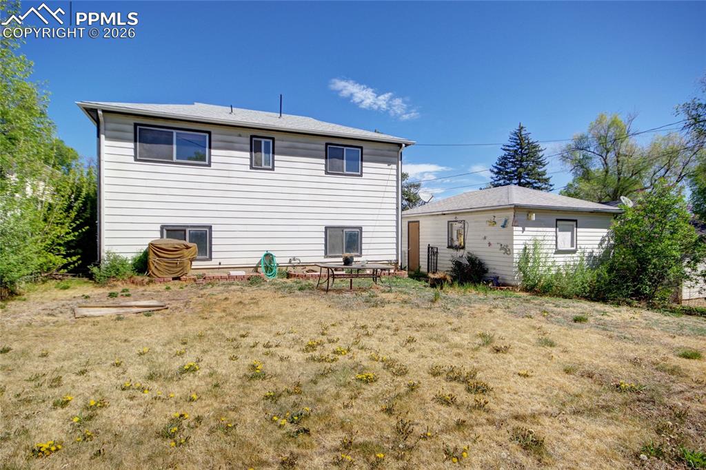 Image 23 of 25: Back of Structure