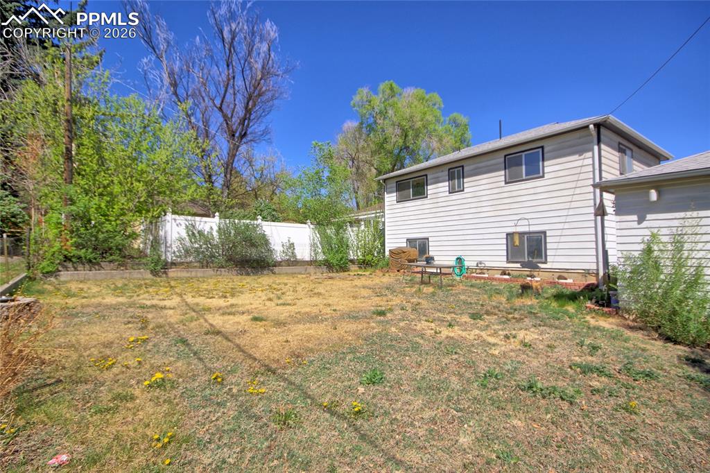 Image 24 of 25: Back of Structure