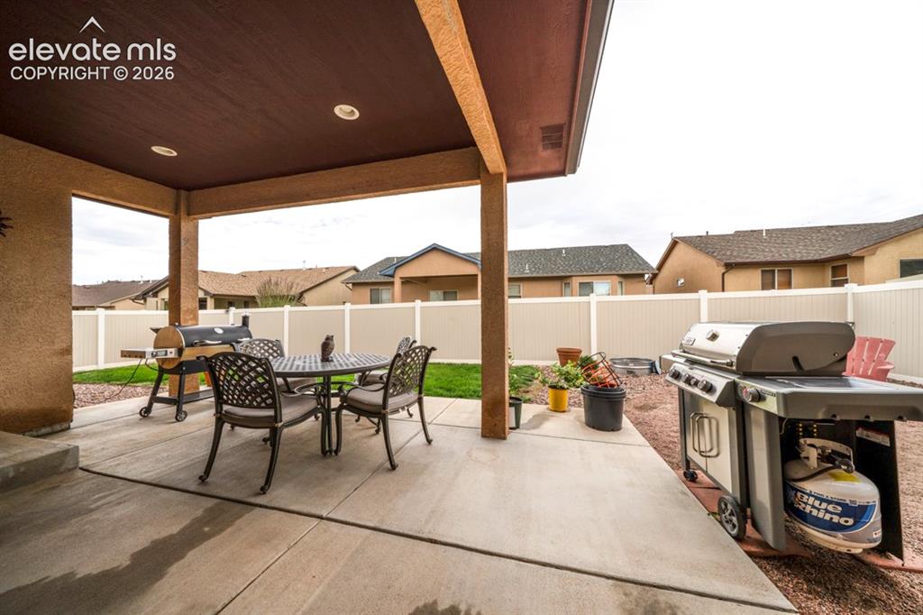 Image 19 of 26: Patio
