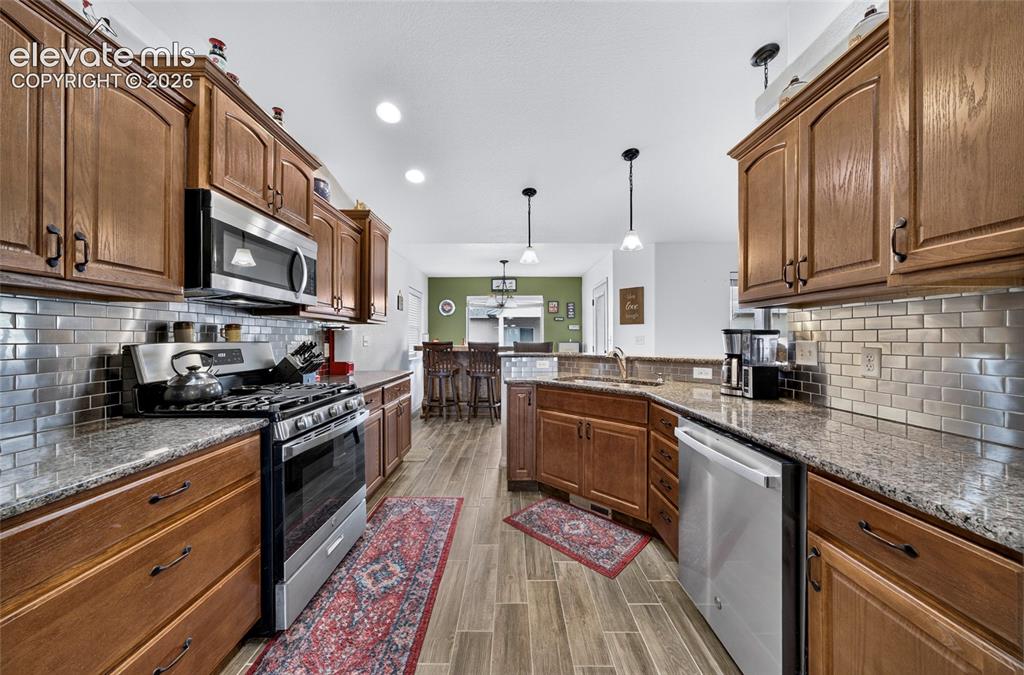 Image 2 of 26: Kitchen