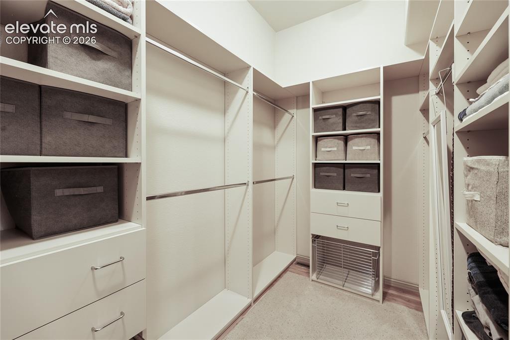 Image 24 of 47: Closet
