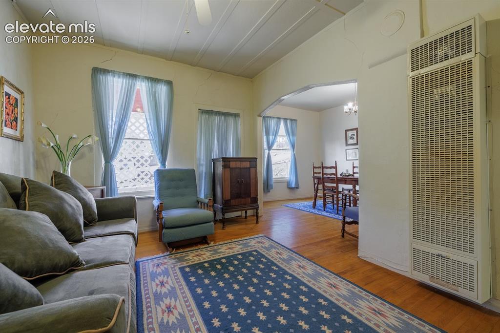 Image 6 of 22: Living Room