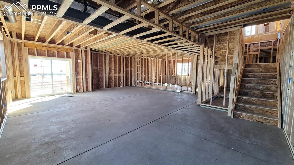 Image 13 of 19: Family Room