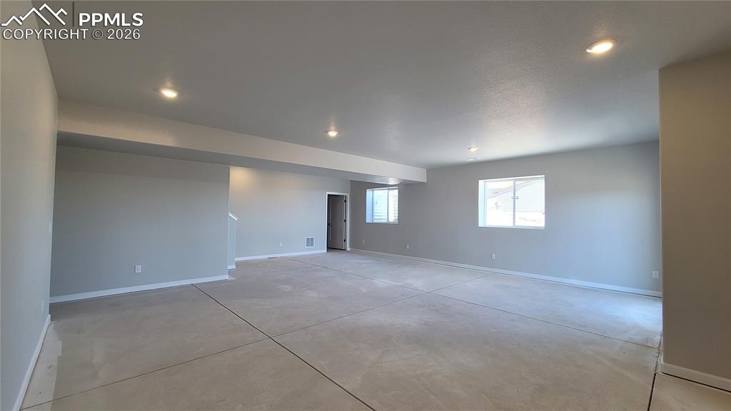 Image 23 of 30: Family Room