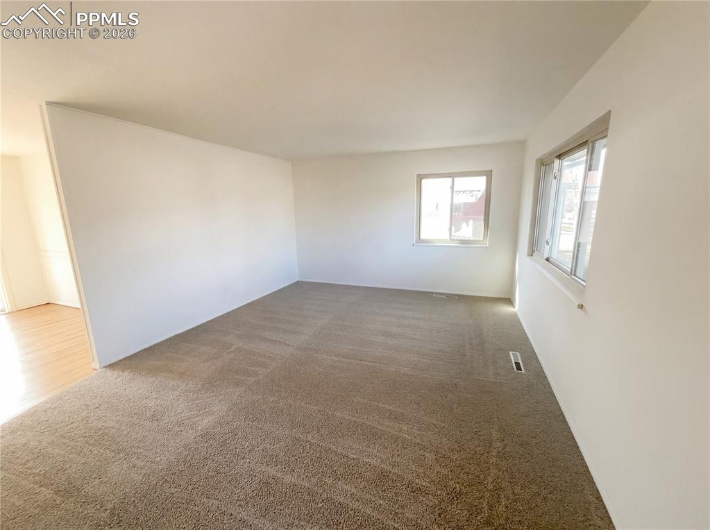 Image 3 of 18: No Description Available