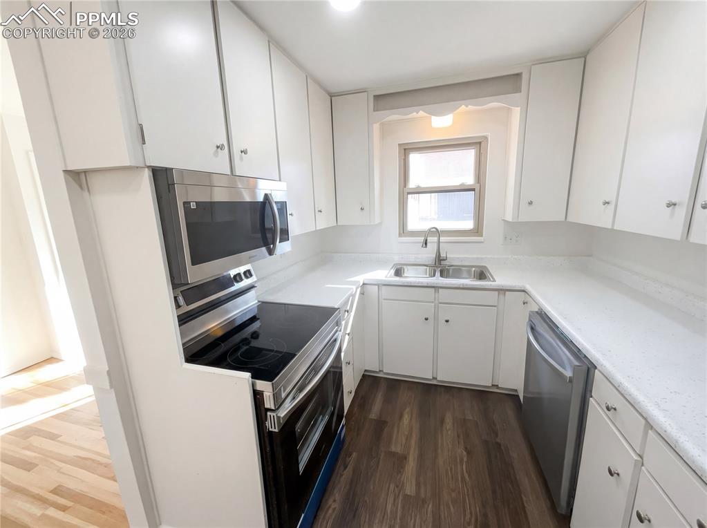 Image 7 of 18: No Description Available