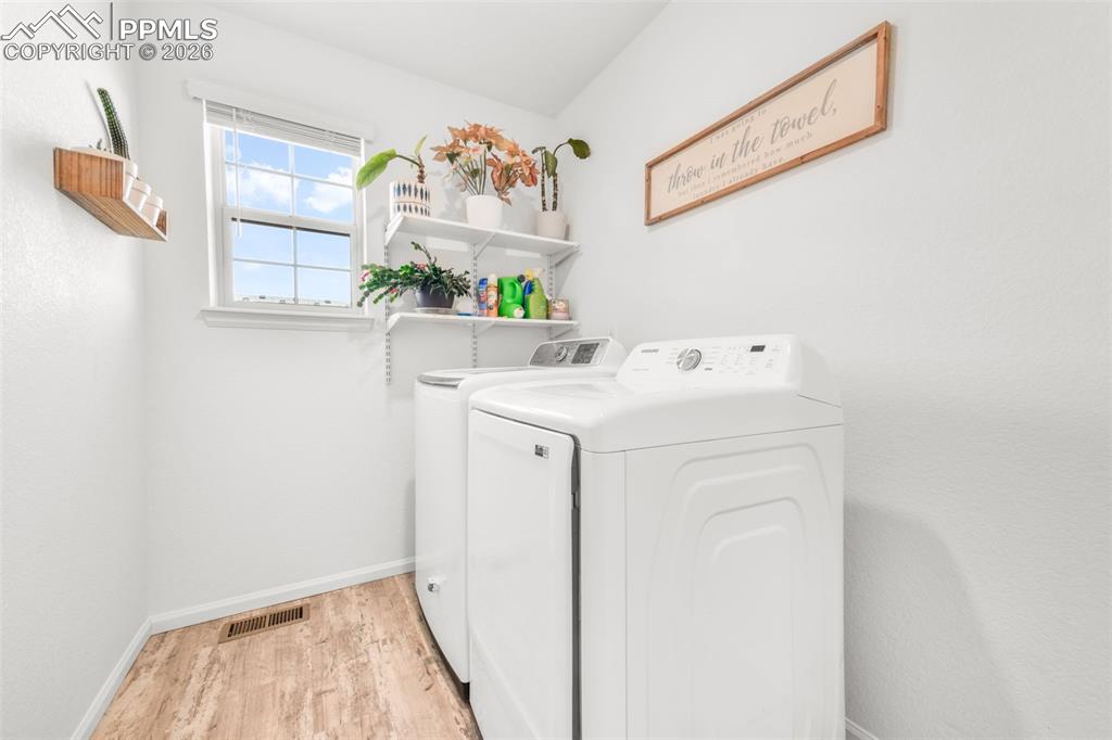 Image 32 of 49: Laundry