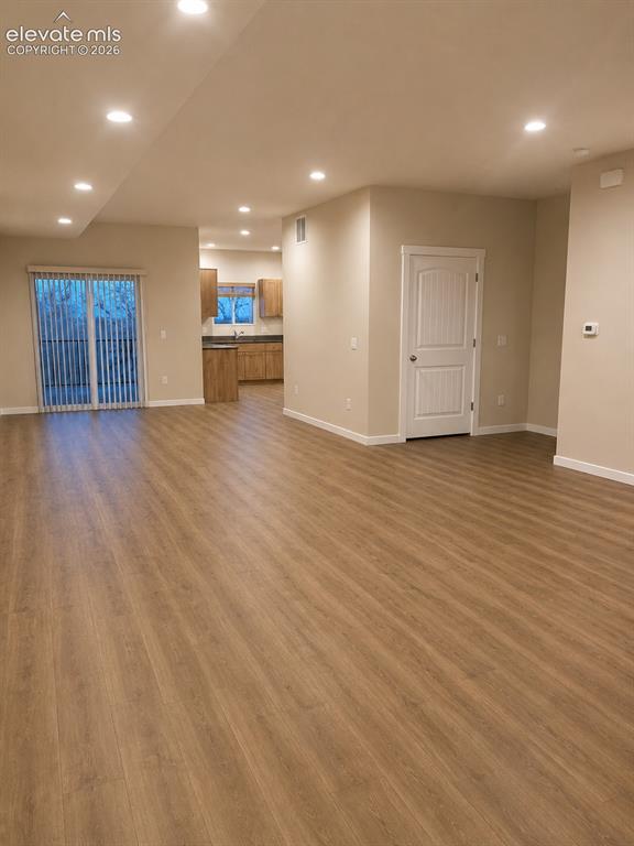 Image 3 of 33: Living Room