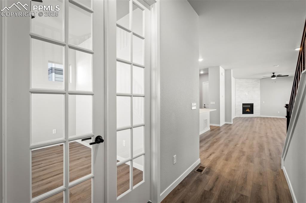 Image 15 of 38: Office