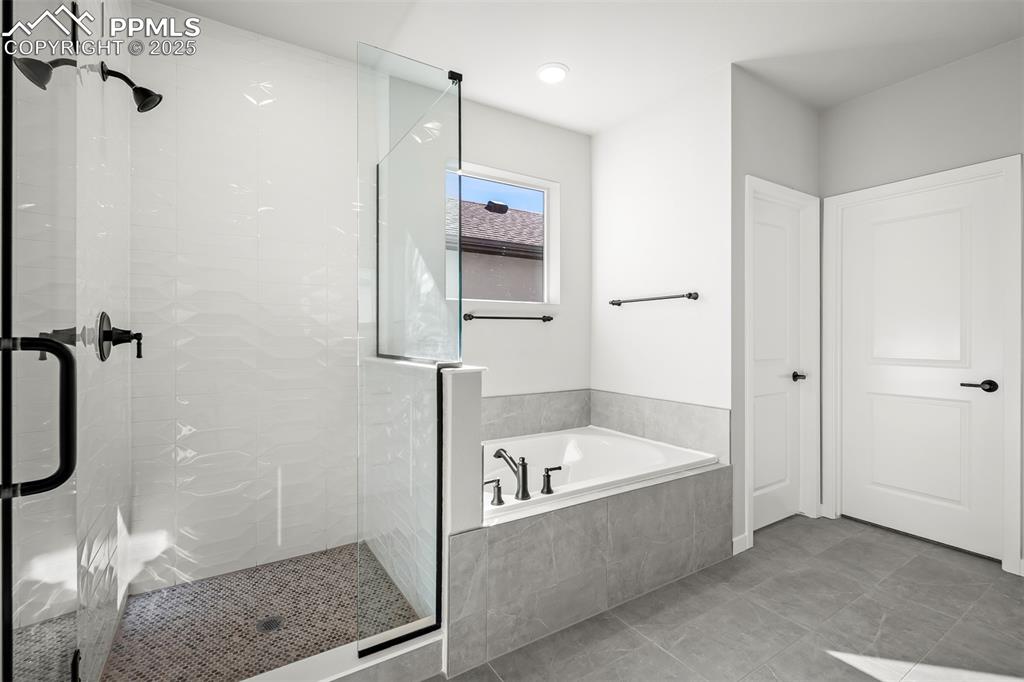 Image 23 of 38: Master Bathroom