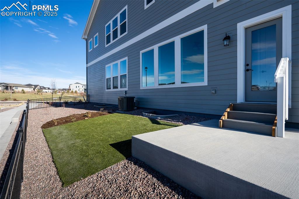 Image 35 of 38: Side of Structure