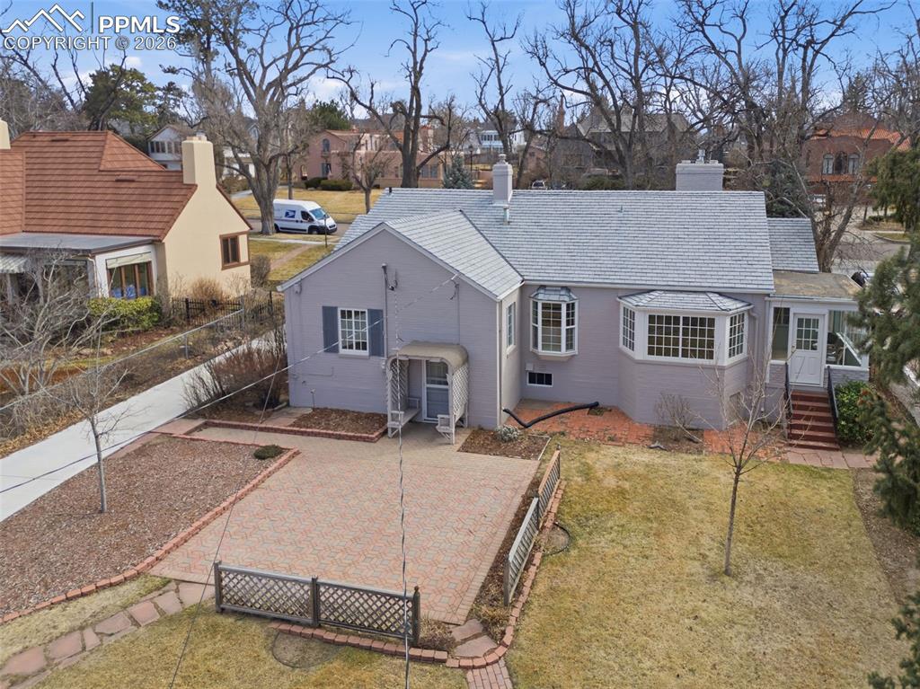 Image 29 of 35: Back of Structure