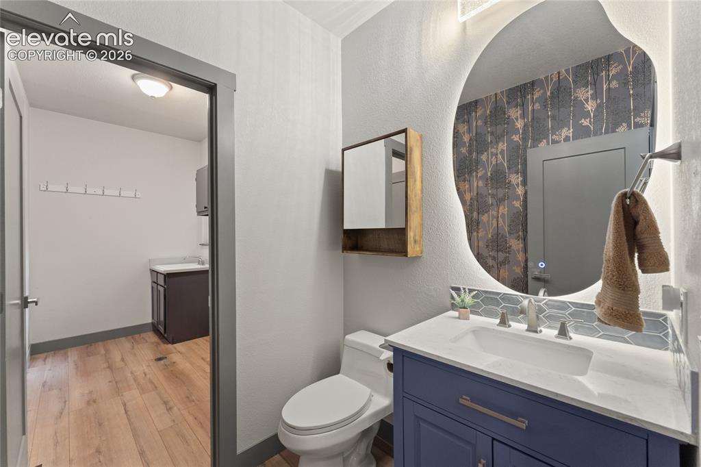 Image 4 of 49: Bathroom