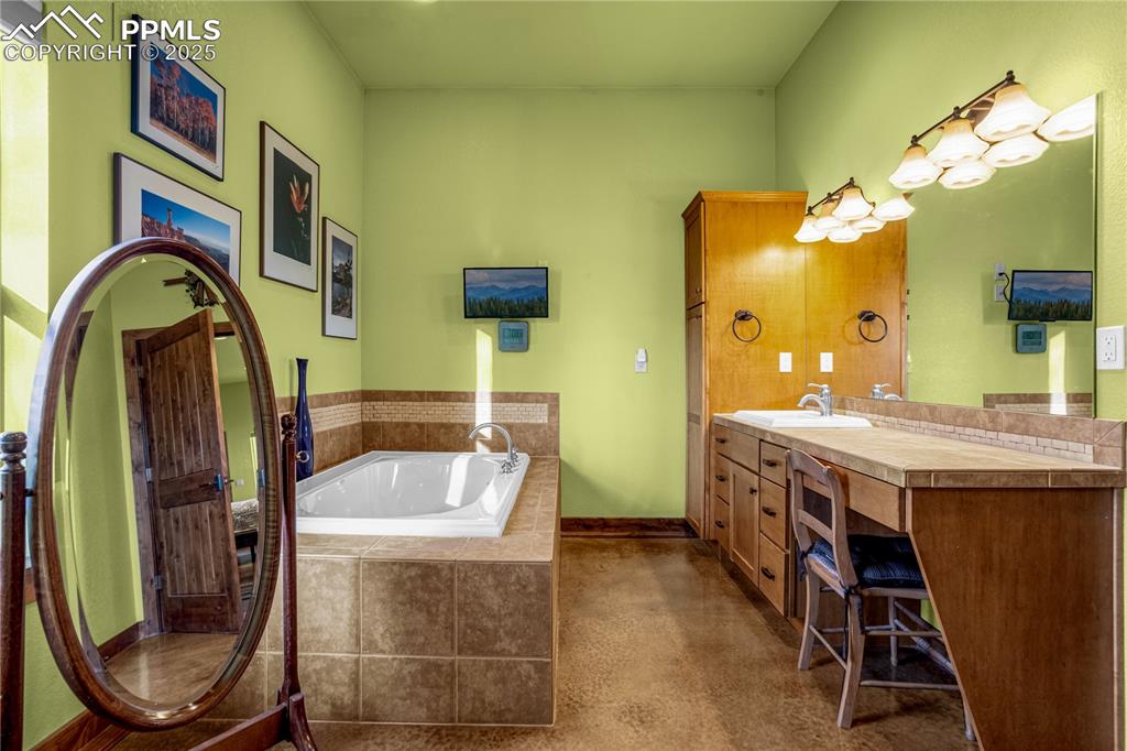 Image 19 of 43: Master Bathroom