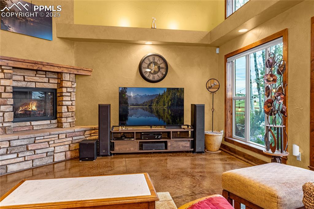 Image 6 of 43: Living Room