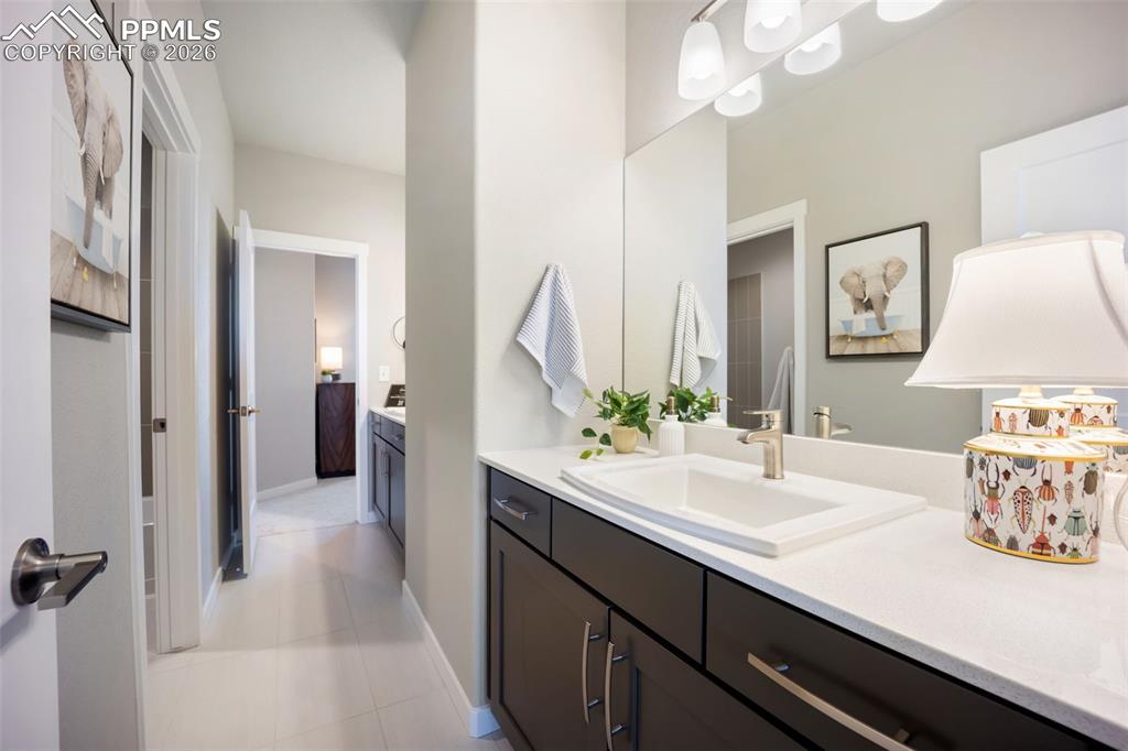 Image 24 of 49: Bathroom