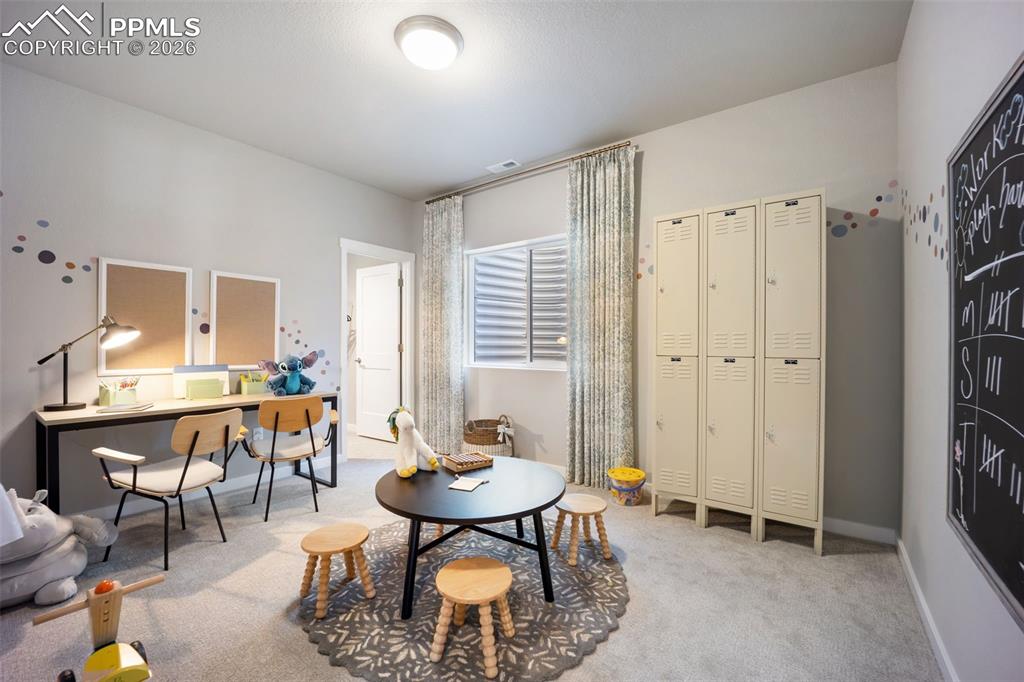 Image 29 of 49: Sitting Room