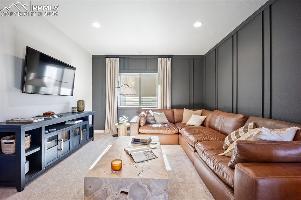 Image 31 of 49: Living Room