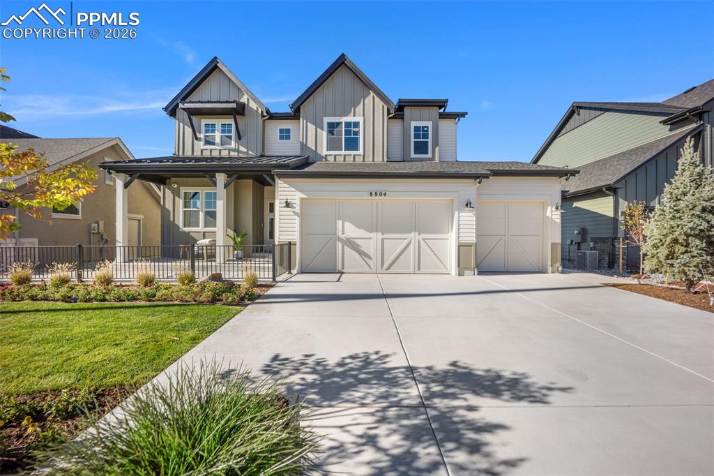 Image 4 of 49: Front of Structure