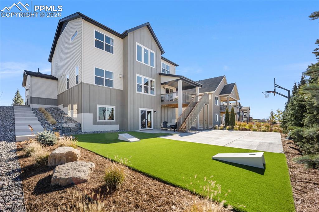 Image 41 of 49: Back of Structure