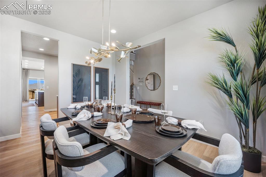 Image 7 of 49: Dining Area