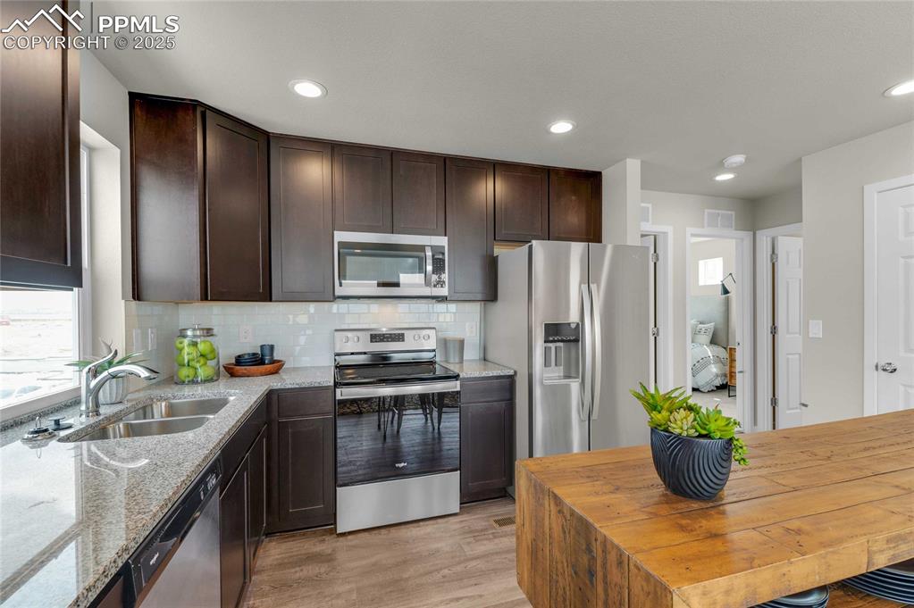 Image 15 of 27: Photos of model home