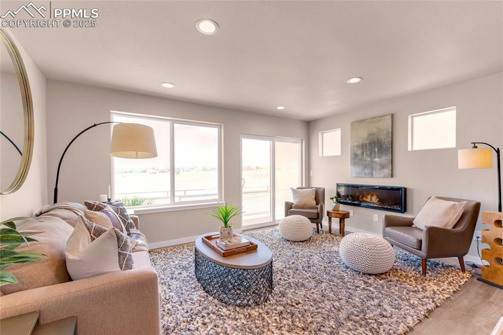 Image 9 of 27: Photos of model home