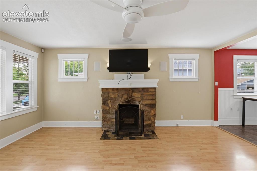 Image 12 of 37: Living Room
