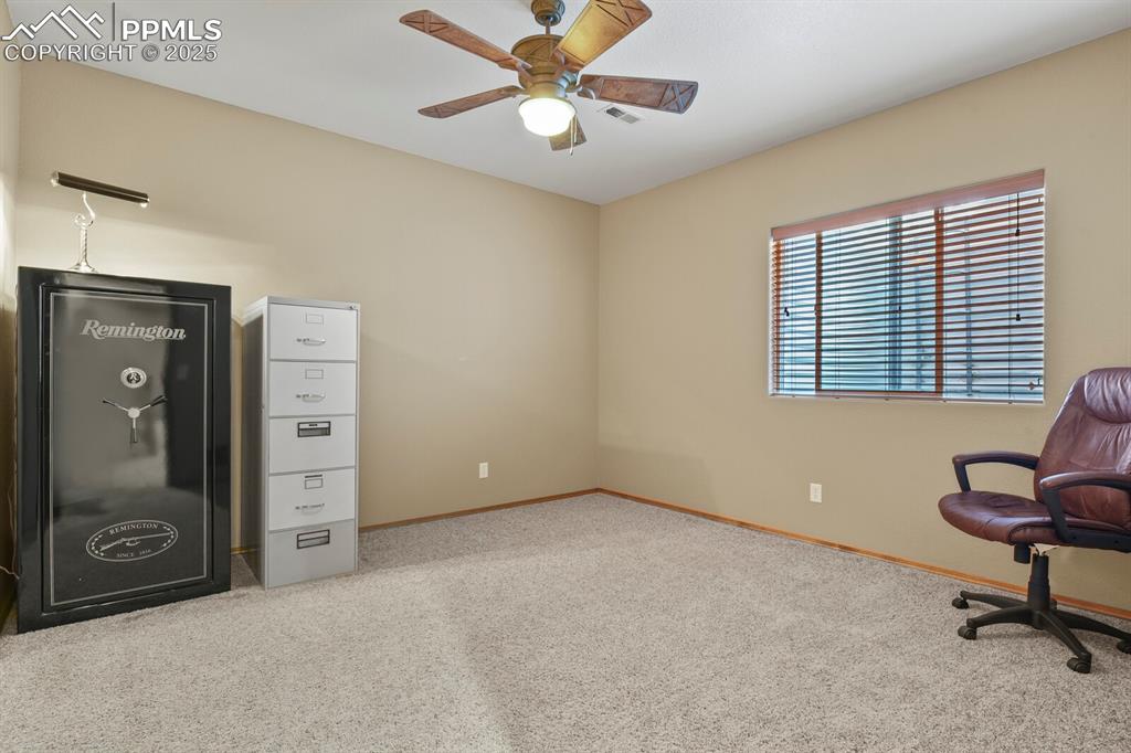 Image 38 of 49: Bedroom