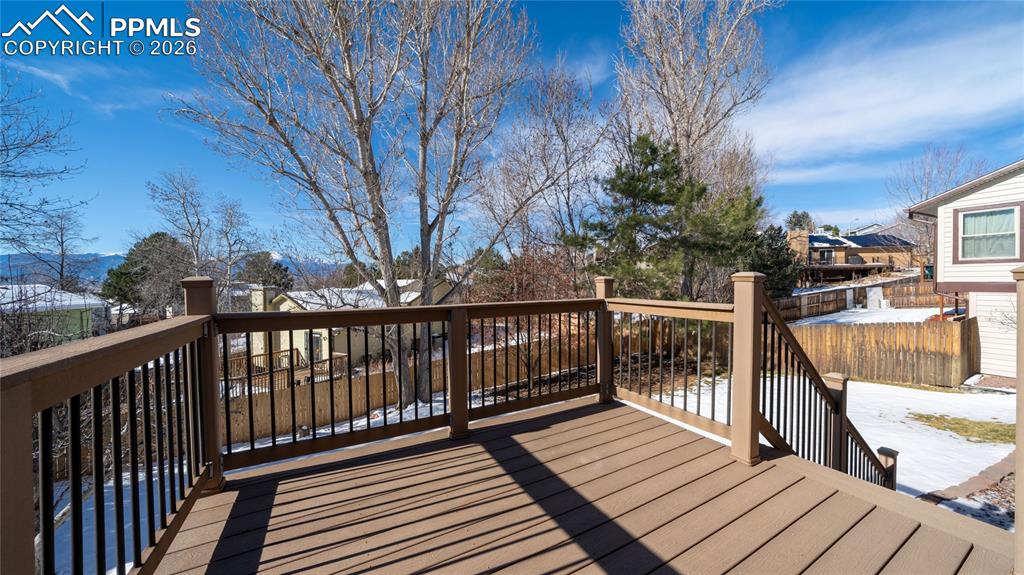 Image 4 of 36: Composite deck