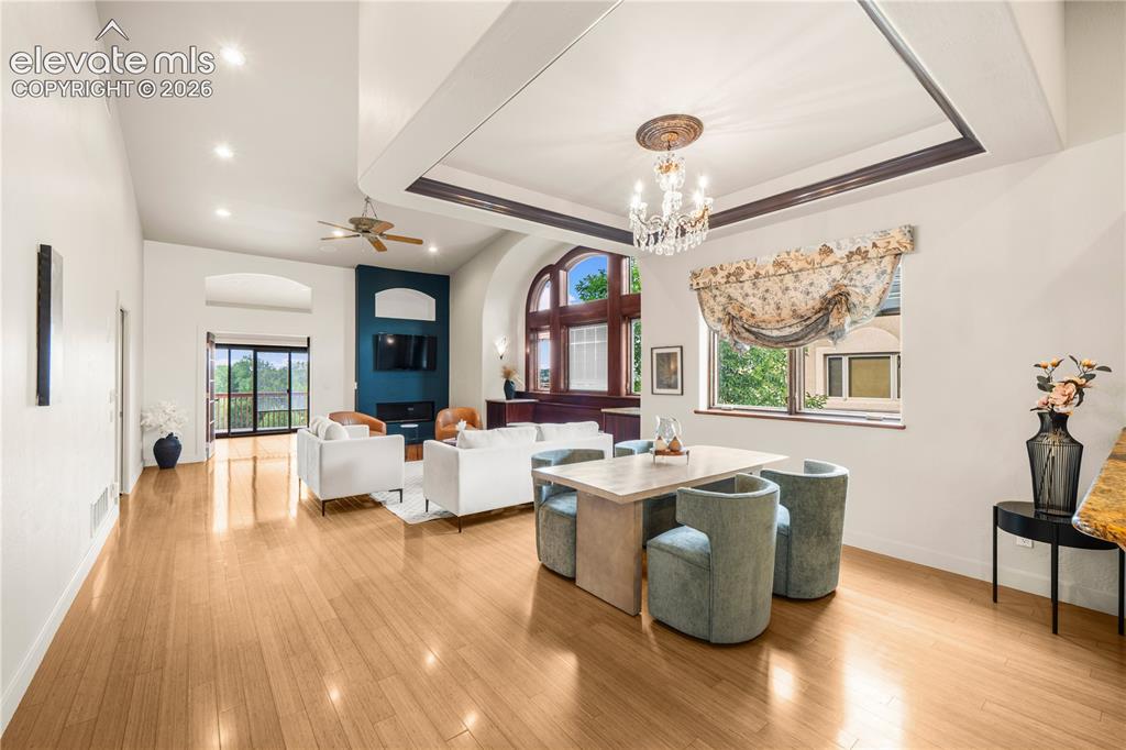 Image 3 of 49: Dining Area