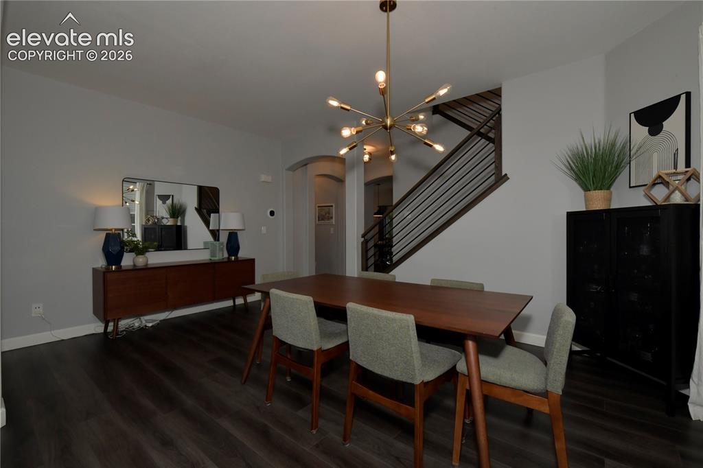 Image 4 of 36: Dining Area