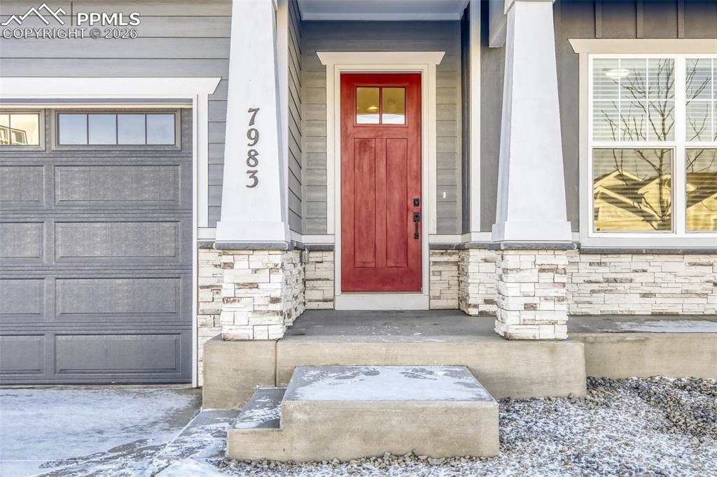 Image 2 of 28: Entry