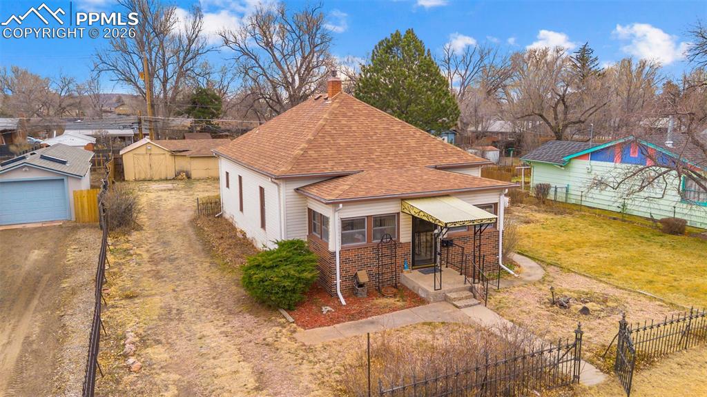 Image 28 of 32: Front of Structure