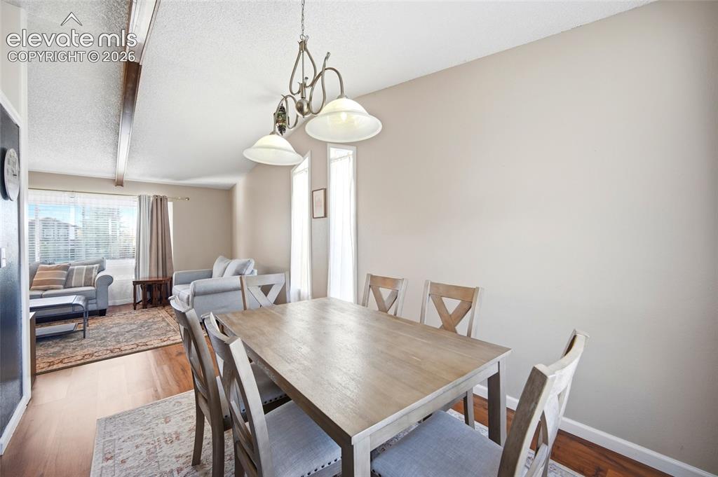 Image 17 of 50: Dining Room