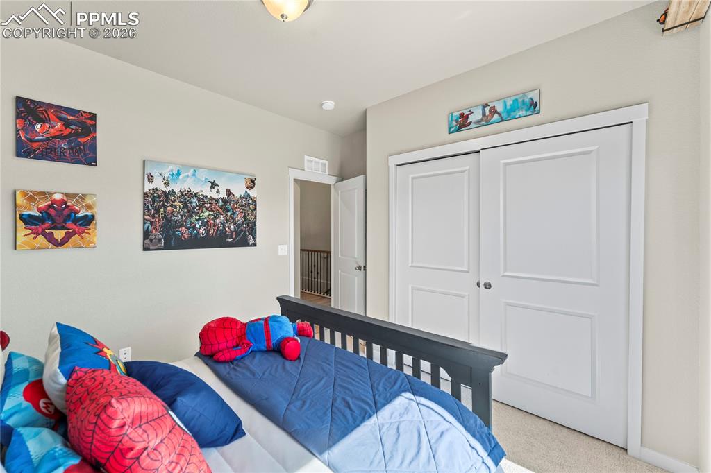 Image 16 of 40: Bedroom