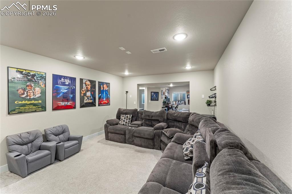 Image 25 of 40: Living Room