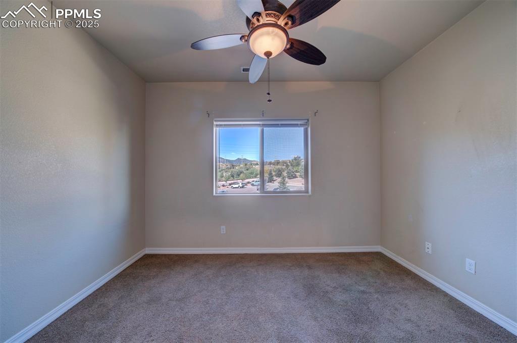 Image 27 of 36: Bedroom 3