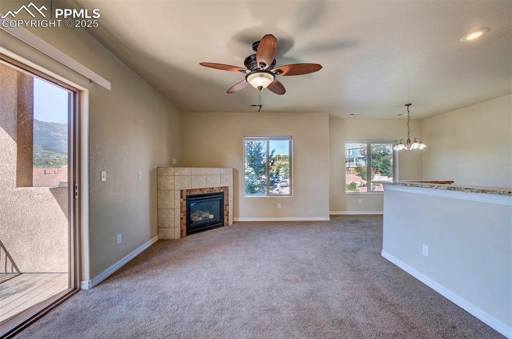 Image 5 of 36: Living Room