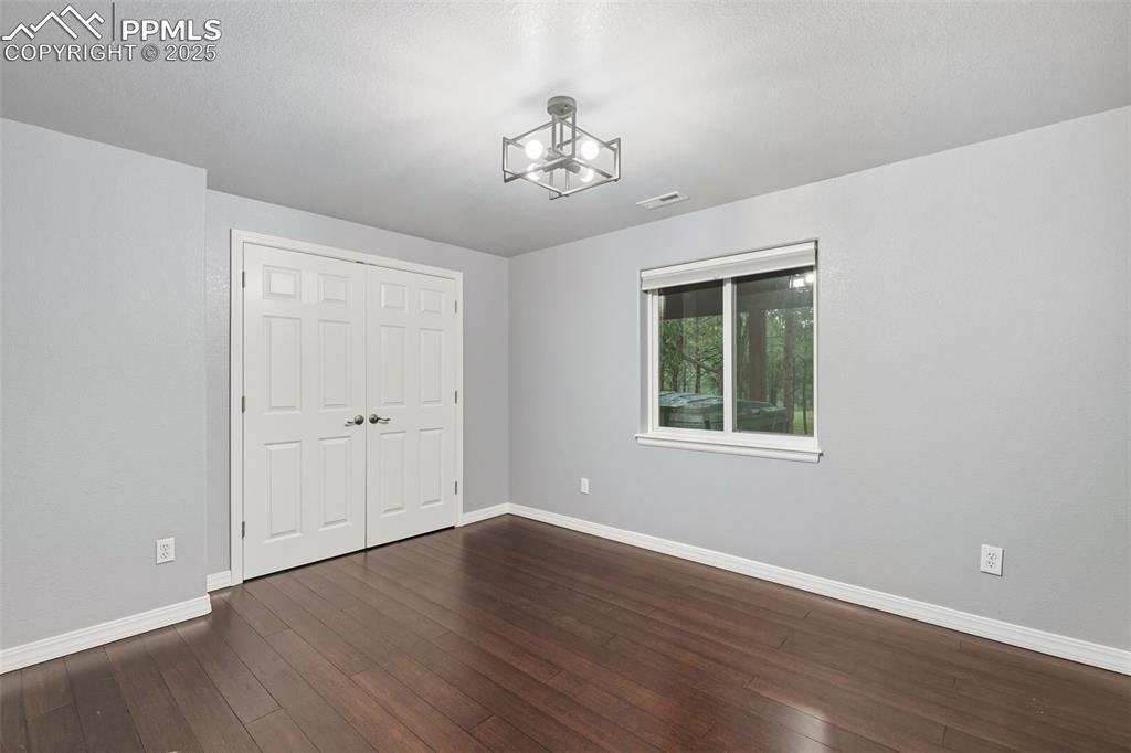 Image 44 of 50: Bedroom