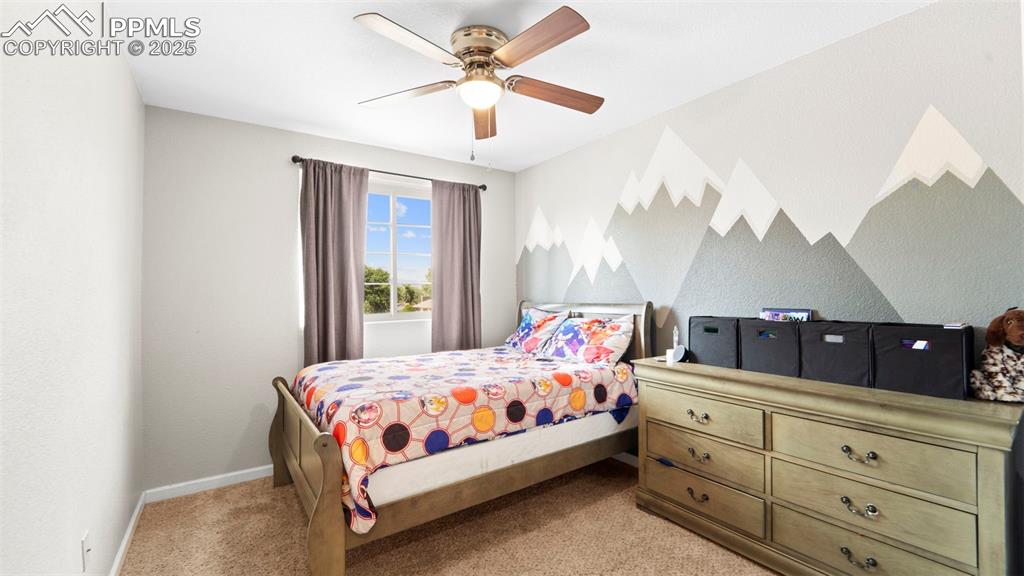 Image 16 of 31: Bedroom