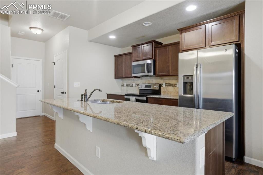 Image 10 of 37: Kitchen